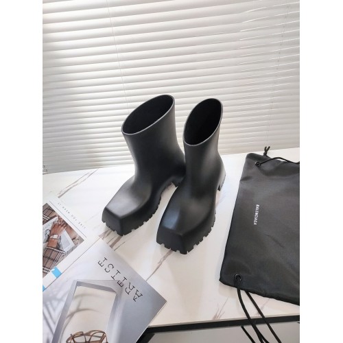 BOTA TROOPER BALENCIAGA